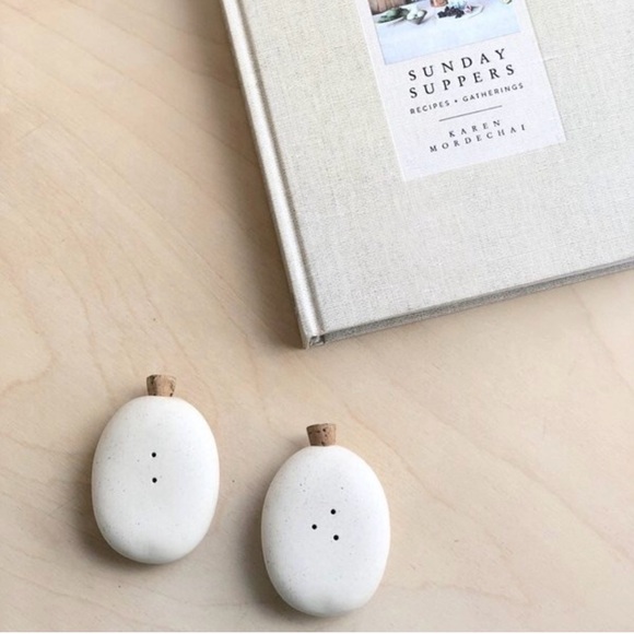 Pigeon Toe Ceramics Other - Salt and Pepper Shakers Pigeon Toe Ceramics Natural White Ceramic
